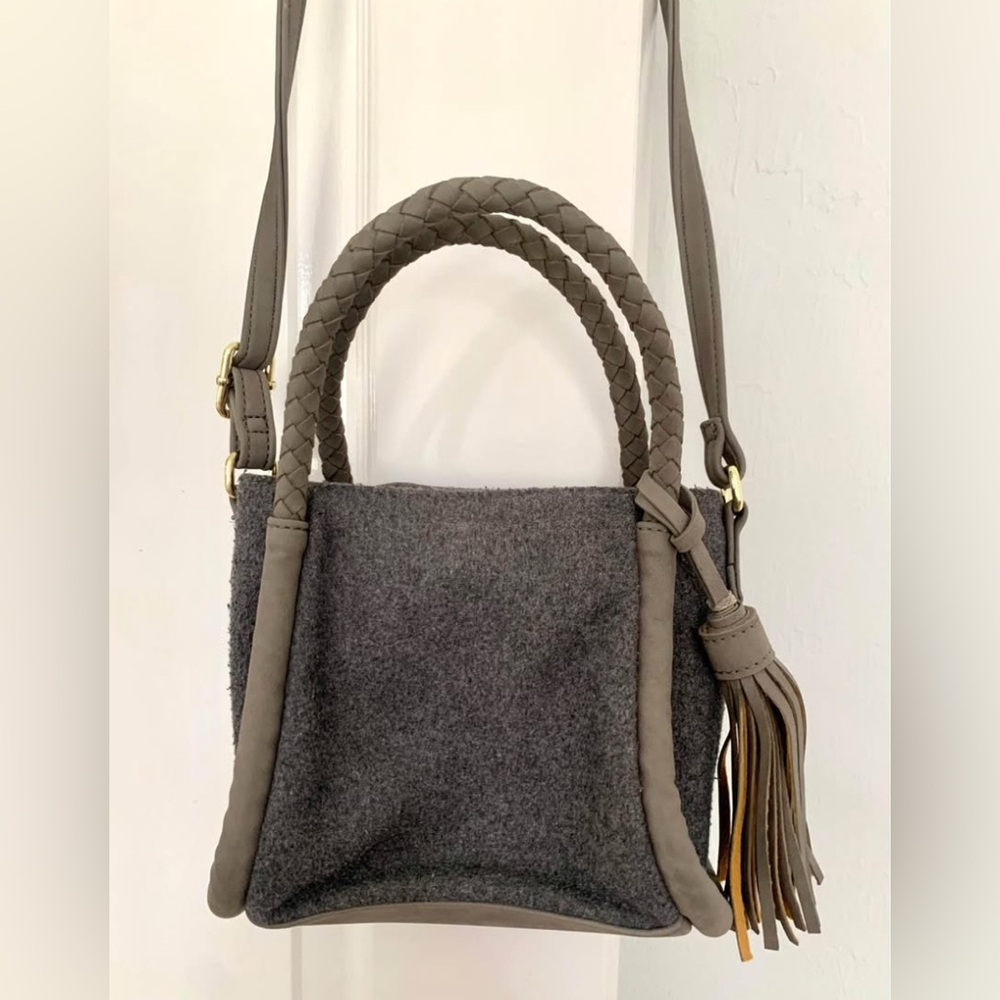 Mini Crossbody Bag NEW Danielle Nicole Women’s Grey Gold Purse